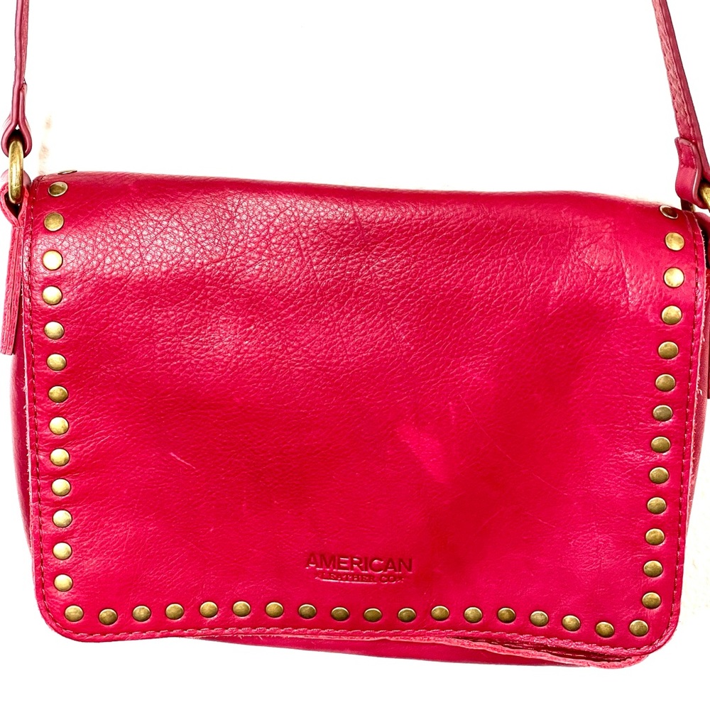 AMERICAN LEATHER COMPANY Red Crossbody Shoulder bag with brass accents